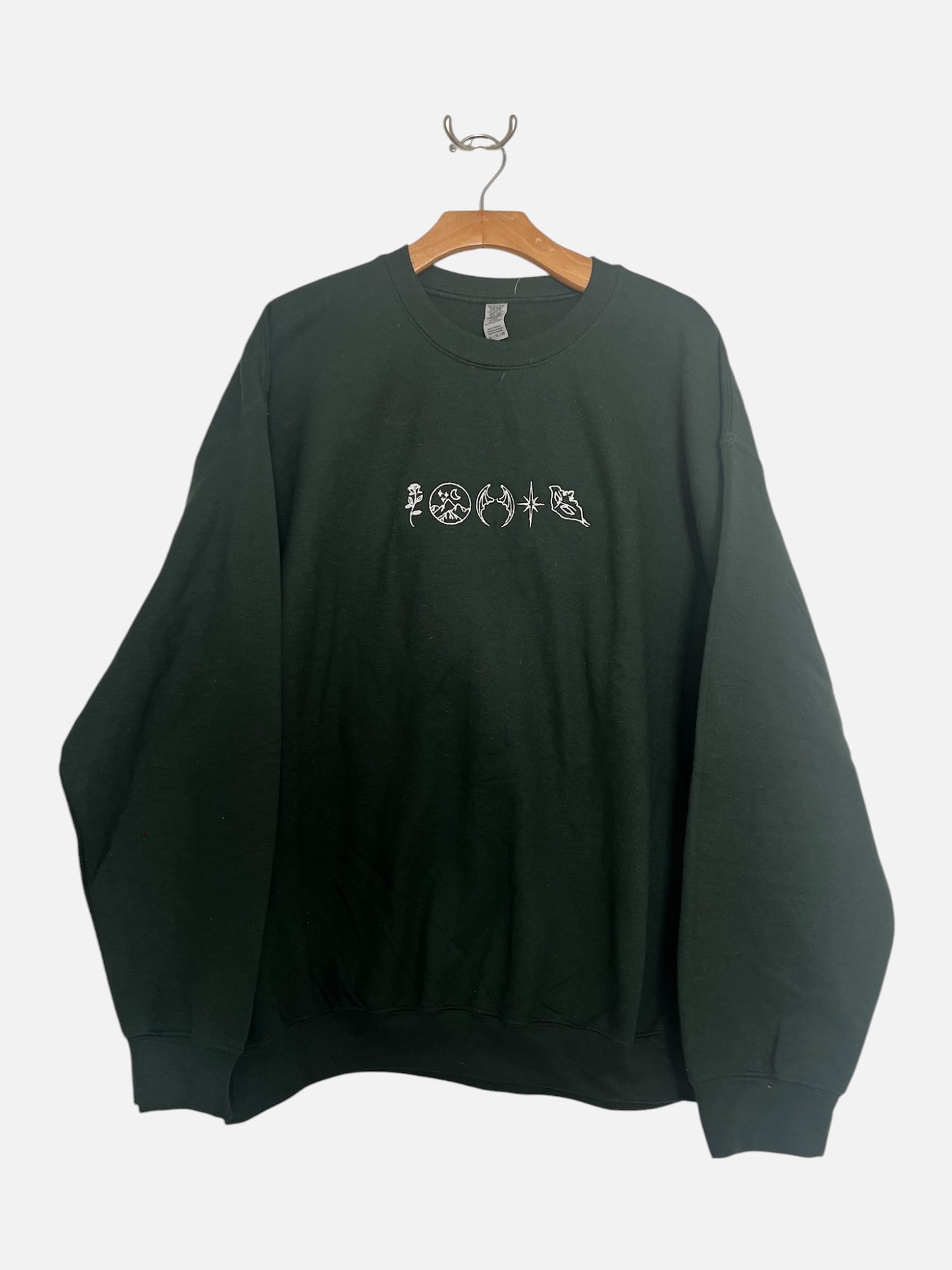 A Court of Thorns and Roses ACOTAR Embroidered Dark Green Sweatshirt